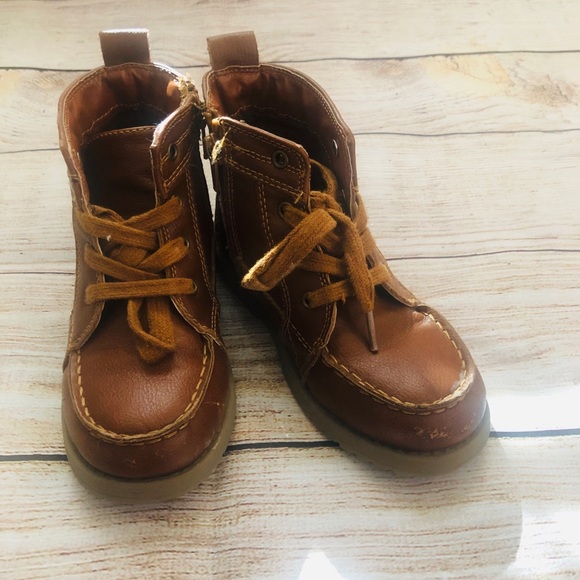 Brown Children’s Place Boots - Picture 1 of 3